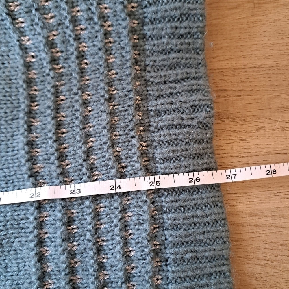 Lauren Conrad Blue Knit Sweater Large - Picture 6 of 6